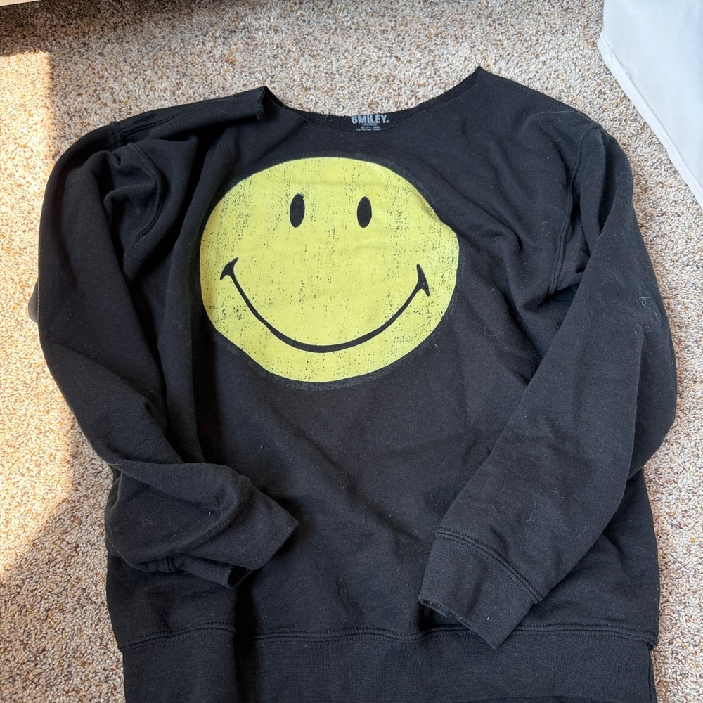 PacSun Black and Yellow Smiley Face Sweatshirt